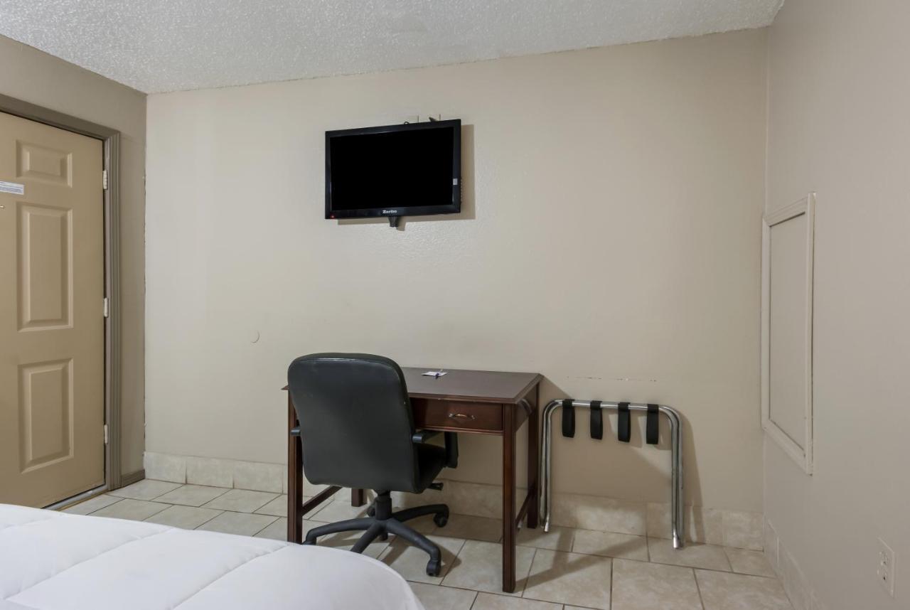 Americas Best Value Inn Woodward At 8Th St מראה חיצוני תמונה