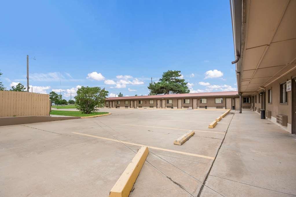 Americas Best Value Inn Woodward At 8Th St מראה חיצוני תמונה