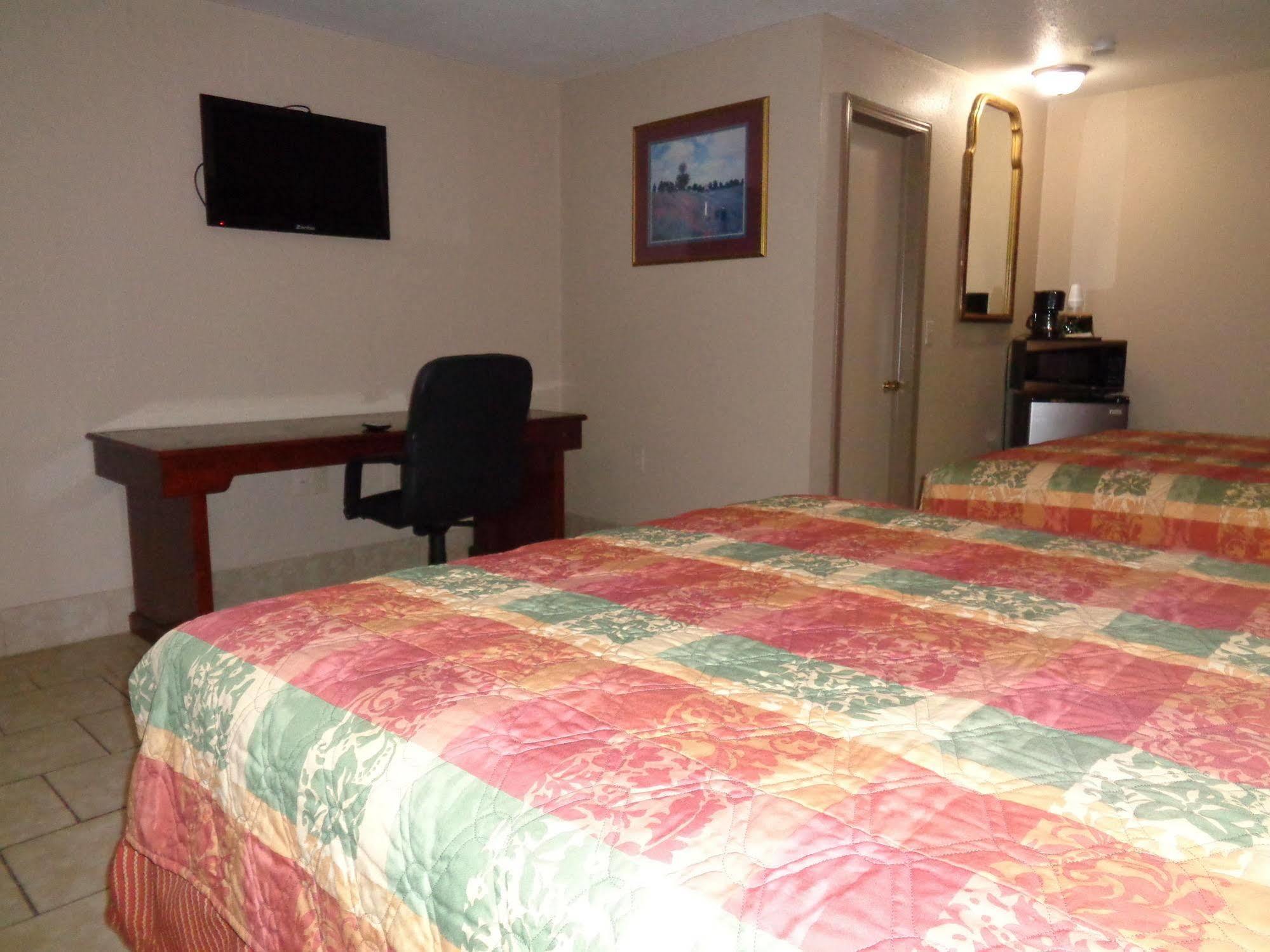 Americas Best Value Inn Woodward At 8Th St מראה חיצוני תמונה