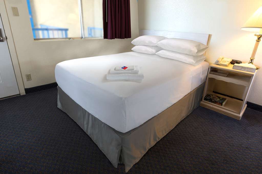 Americas Best Value Inn Woodward At 8Th St חדר תמונה